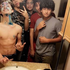 Meet your Posher, Emmanuel